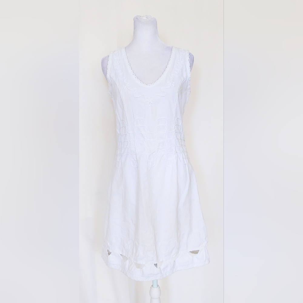 Blanco By Nature Sleeveless V Neck Cut Out 100% Cotton White Sundress Sz Small